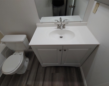 9700 Leawood Boulevard - Photo Thumbnail 15