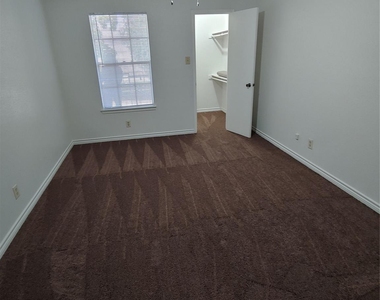 9700 Leawood Boulevard - Photo Thumbnail 13