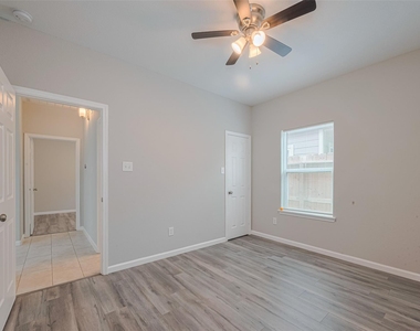 7981 Saint Louis Street - Photo Thumbnail 33