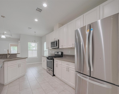 7981 Saint Louis Street - Photo Thumbnail 12