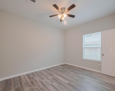 7981 Saint Louis Street - Photo Thumbnail 27