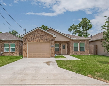 7981 Saint Louis Street - Photo Thumbnail 40