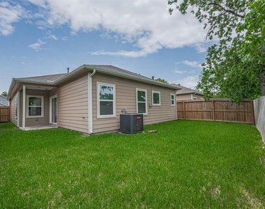 7981 Saint Louis Street - Photo Thumbnail 38