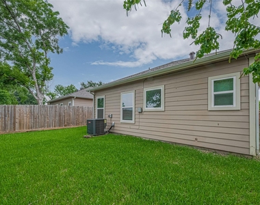 7981 Saint Louis Street - Photo Thumbnail 39