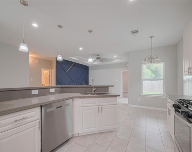 7981 Saint Louis Street - Photo Thumbnail 13