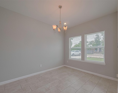 7981 Saint Louis Street - Photo Thumbnail 7