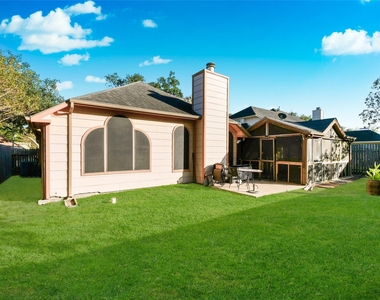 1419 Hudgens Avenue - Photo Thumbnail 33