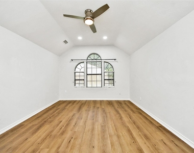 1419 Hudgens Avenue - Photo Thumbnail 17