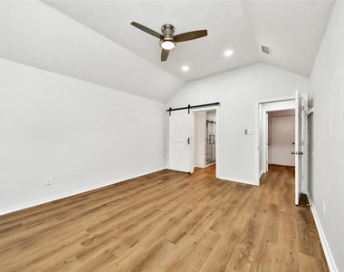1419 Hudgens Avenue - Photo Thumbnail 18