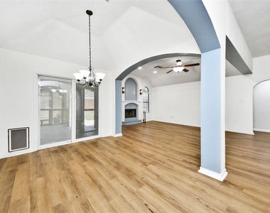 1419 Hudgens Avenue - Photo Thumbnail 10