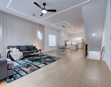 861 Fisher Street - Photo Thumbnail 8