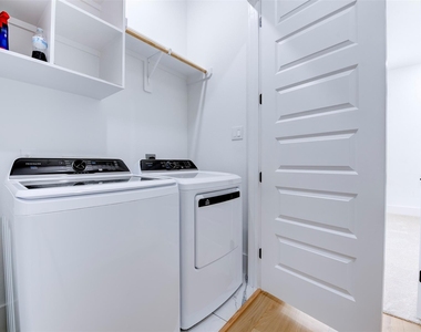 861 Fisher Street - Photo Thumbnail 32