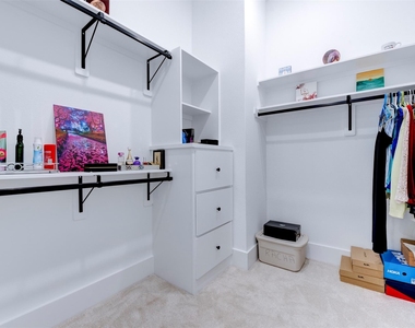 861 Fisher Street - Photo Thumbnail 28