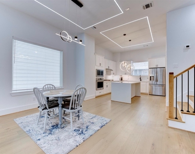 861 Fisher Street - Photo Thumbnail 12