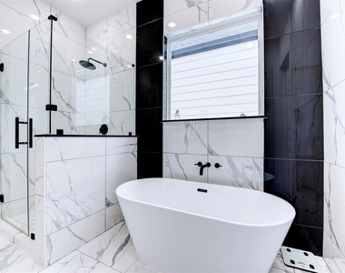 861 Fisher Street - Photo Thumbnail 26