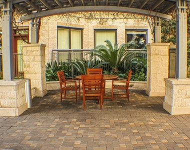 1901 Post Oak Boulevard - Photo Thumbnail 15