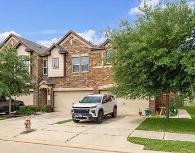 3404 Orchard Bridge Lane - Photo Thumbnail 15