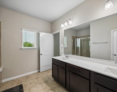 3404 Orchard Bridge Lane - Photo Thumbnail 7