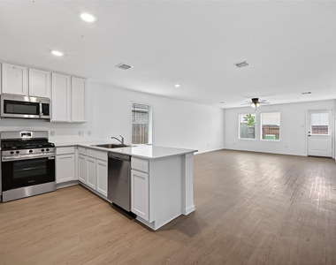 2623 American Ruby Drive - Photo Thumbnail 3
