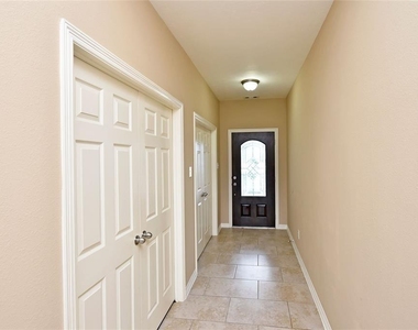 4050 Calaway Oaks Lane - Photo Thumbnail 2