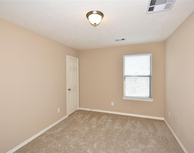 4050 Calaway Oaks Lane - Photo Thumbnail 18