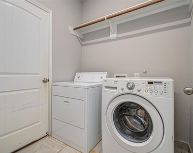 24331 Kee Cresta Court - Photo Thumbnail 4