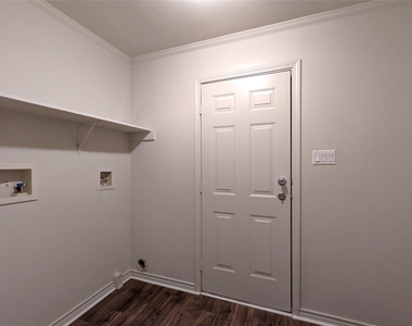 829 Marjorie Street - Photo Thumbnail 18