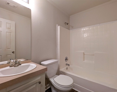 829 Marjorie Street - Photo Thumbnail 17