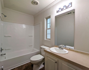 829 Marjorie Street - Photo Thumbnail 14