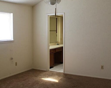 11610 Ridge Run Drive - Photo Thumbnail 12