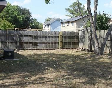 11610 Ridge Run Drive - Photo Thumbnail 2