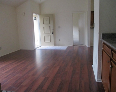11610 Ridge Run Drive - Photo Thumbnail 4