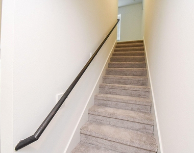 3045 Fantasy Terrace Drive - Photo Thumbnail 15