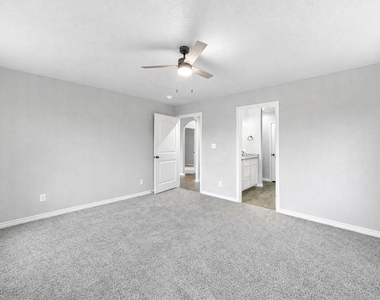 228 Saint Charles Drive - Photo Thumbnail 5