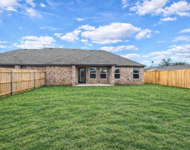 228 Saint Charles Drive - Photo Thumbnail 14