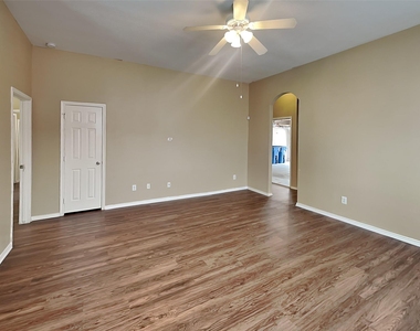 4642 Early Autumn Court - Photo Thumbnail 4