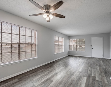 1917 20th Street - Photo Thumbnail 10