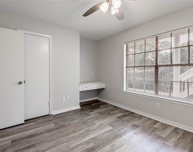 1917 20th Street - Photo Thumbnail 16