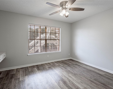 1917 20th Street - Photo Thumbnail 15