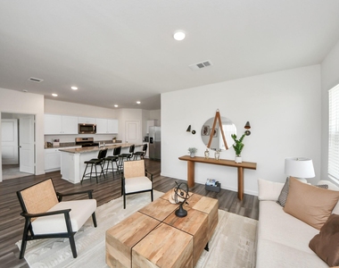 1816 Corsica Creek Lane - Photo Thumbnail 16