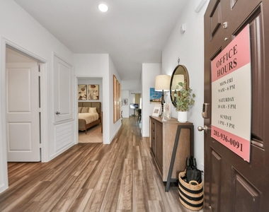 1816 Corsica Creek Lane - Photo Thumbnail 3