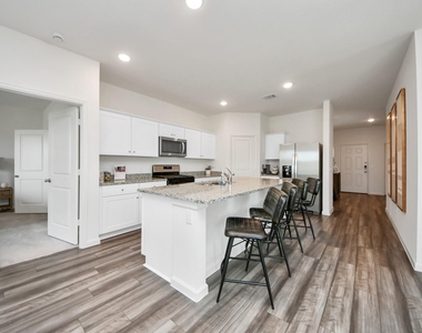 1816 Corsica Creek Lane - Photo Thumbnail 13
