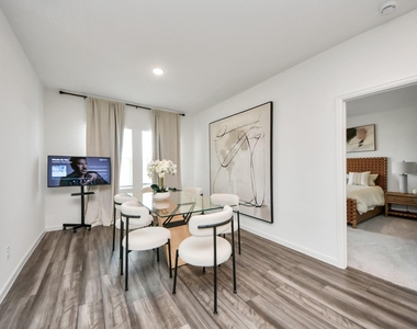 1816 Corsica Creek Lane - Photo Thumbnail 20