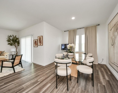 1816 Corsica Creek Lane - Photo Thumbnail 19