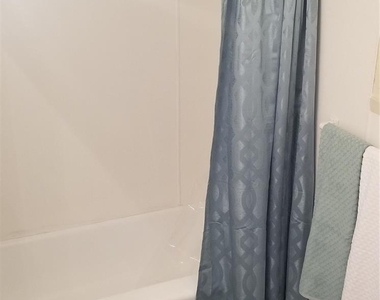 4418 Avenue P 1/2 Unit 3 - Photo Thumbnail 3