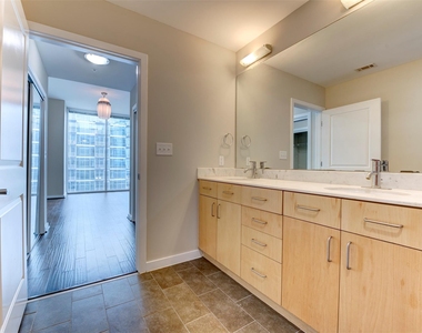 5925 Almeda Road - Photo Thumbnail 19