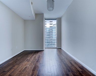 5925 Almeda Road - Photo Thumbnail 20