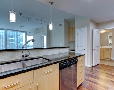 5925 Almeda Road - Photo Thumbnail 4