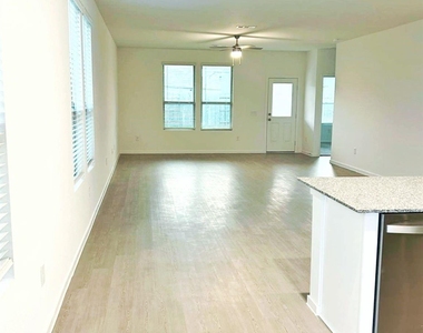 14973 Rustic Moon Road - Photo Thumbnail 7