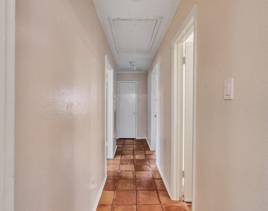22538 Market Square Lane - Photo Thumbnail 20